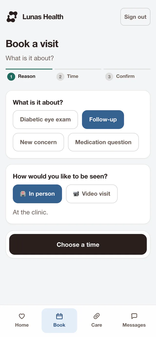 Booking a visit in three steps: what it is about, in person or by video, then a time.